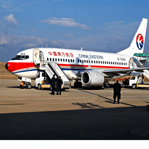 西庆机场快递航空快运业稳步发展的原因是什么？